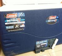 coleman cooler with wheels