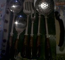 A set of new 7 packs Kitchen tool set