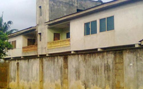 A very neat block of 4 no 3 bedroom flat at ejigbo for sale. Price 25m. Interested buyer can reach us on. +2348105715090, +2348086032006.