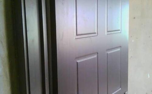 Laminated wooden door