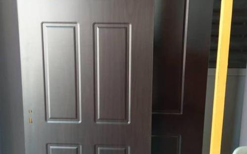Laminated wooden door