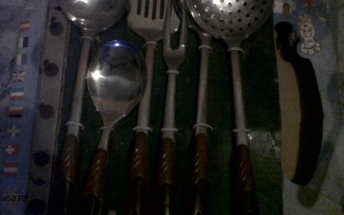 A set of new 7 packs Kitchen tool set