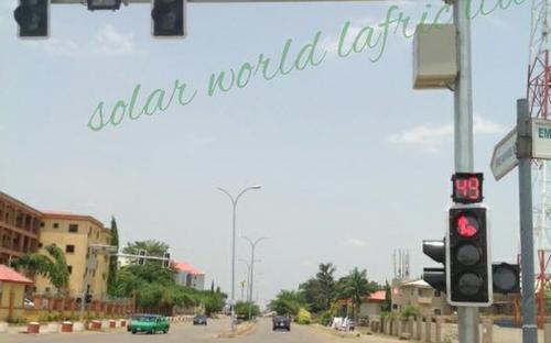 Affordable solar traffic light