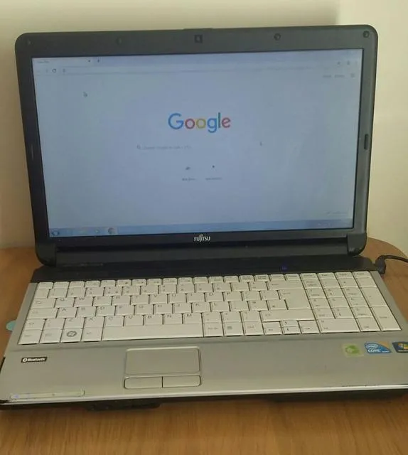 Used  fujitsu lifebook A530 4GB RAM